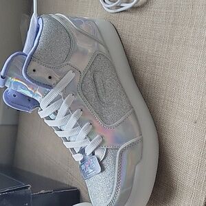 Additional video 2 for Skechers